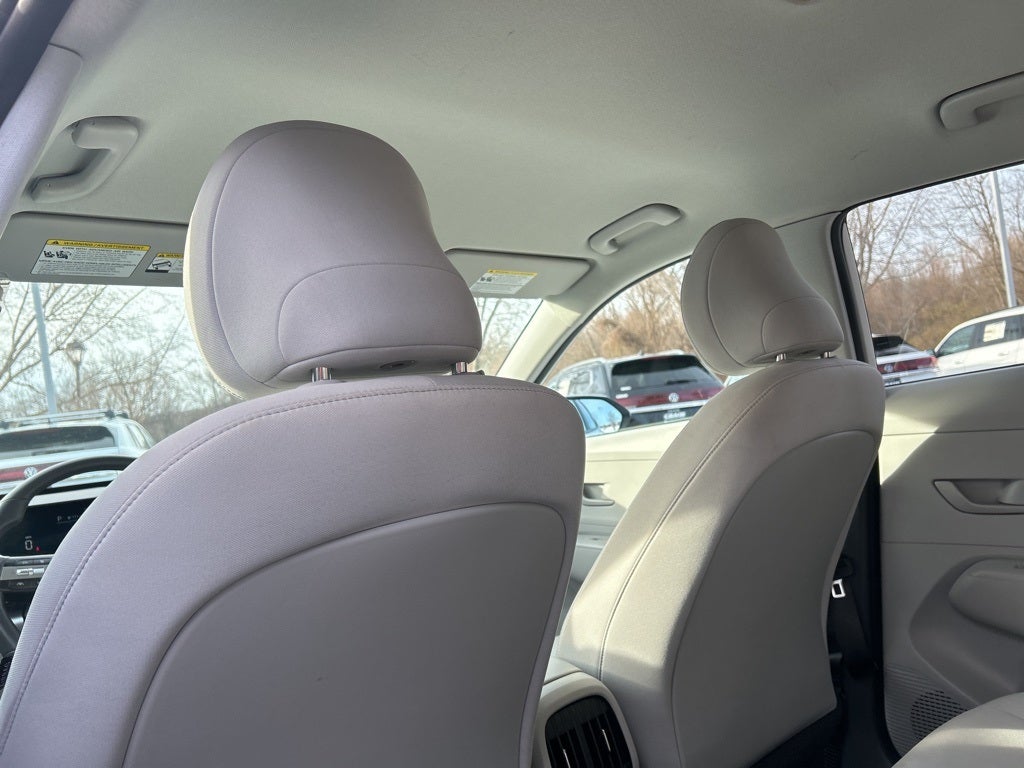 2025 Hyundai KONA SEL GREAT GAS MILEAGE, LOW PAYMENTS!