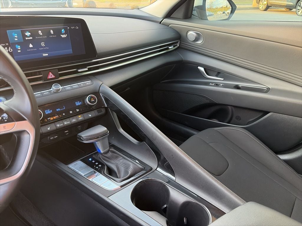 2024 Hyundai ELANTRA SEL CLEAN 1 OWNER CARFAX