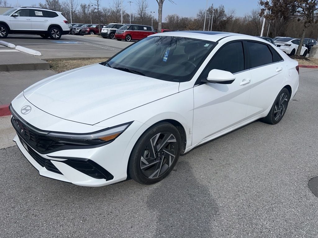 2024 Hyundai ELANTRA SEL