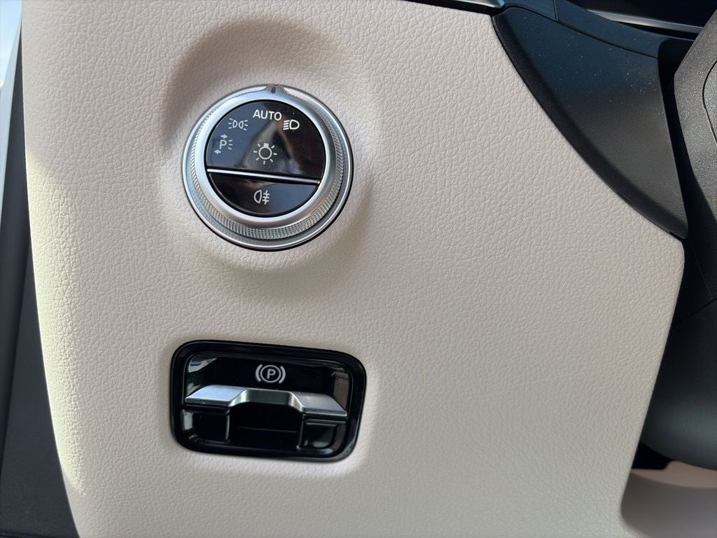 2025 Mercedes-Benz C-Class C 300 4MATIC®