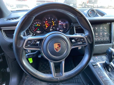 2017 Porsche Macan Base