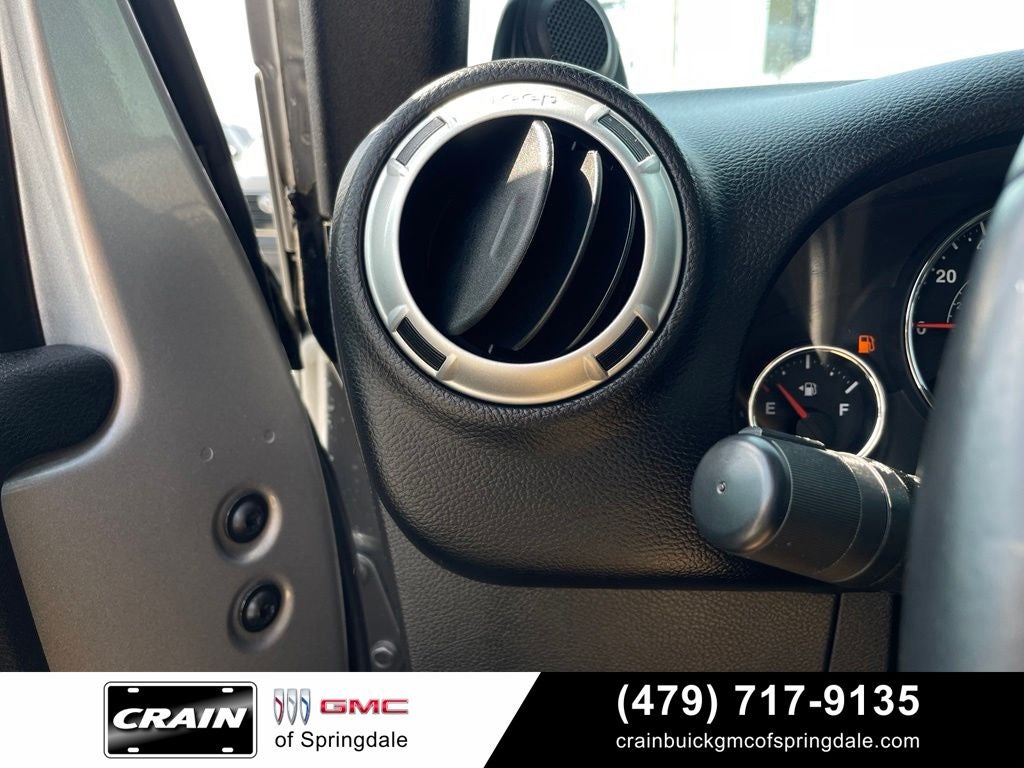 2013 Jeep Wrangler Unlimited Sahara