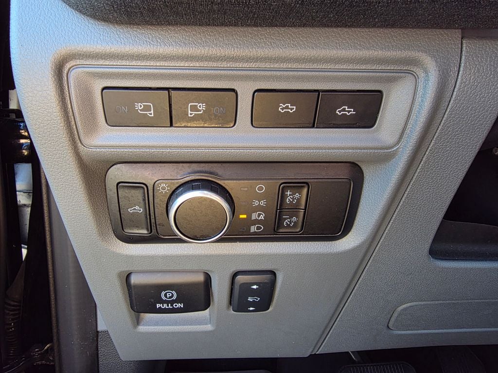 2024 Ford F-150 Lightning Flash