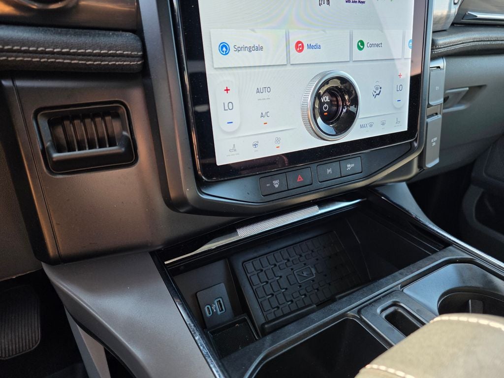 2024 Ford F-150 Lightning Flash