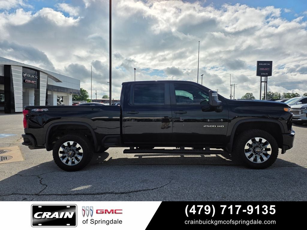 2022 Chevrolet Silverado 2500HD Custom CREW CAB 4X4GAS 6.6 V/8