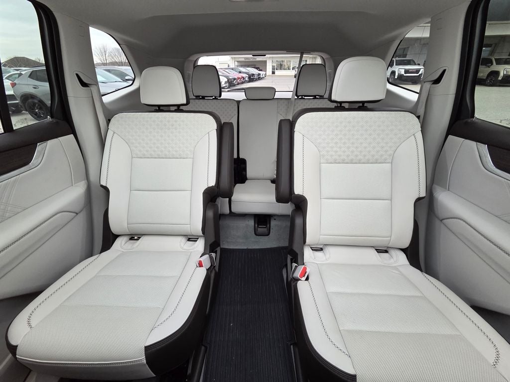 2024 GMC Acadia Denali