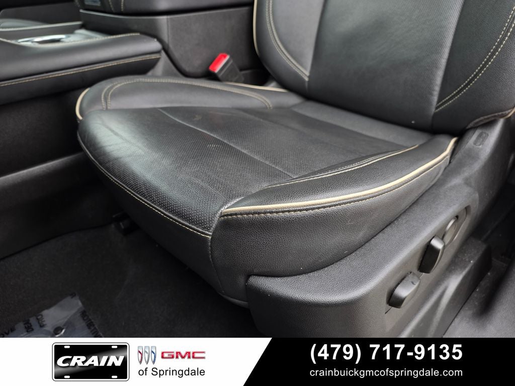 2022 GMC Yukon XL SLT