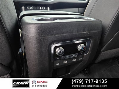 2022 GMC Yukon XL SLT