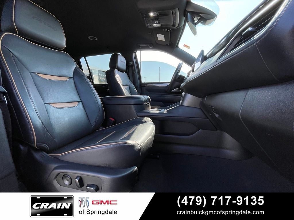 2022 GMC Yukon XL AT4