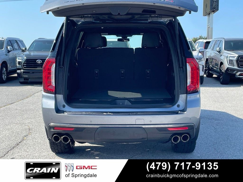 2022 GMC Yukon XL AT4