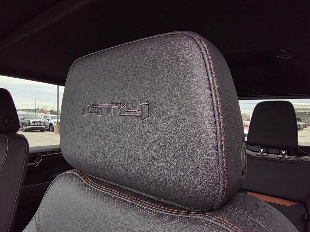 2025 GMC Sierra 1500 AT4