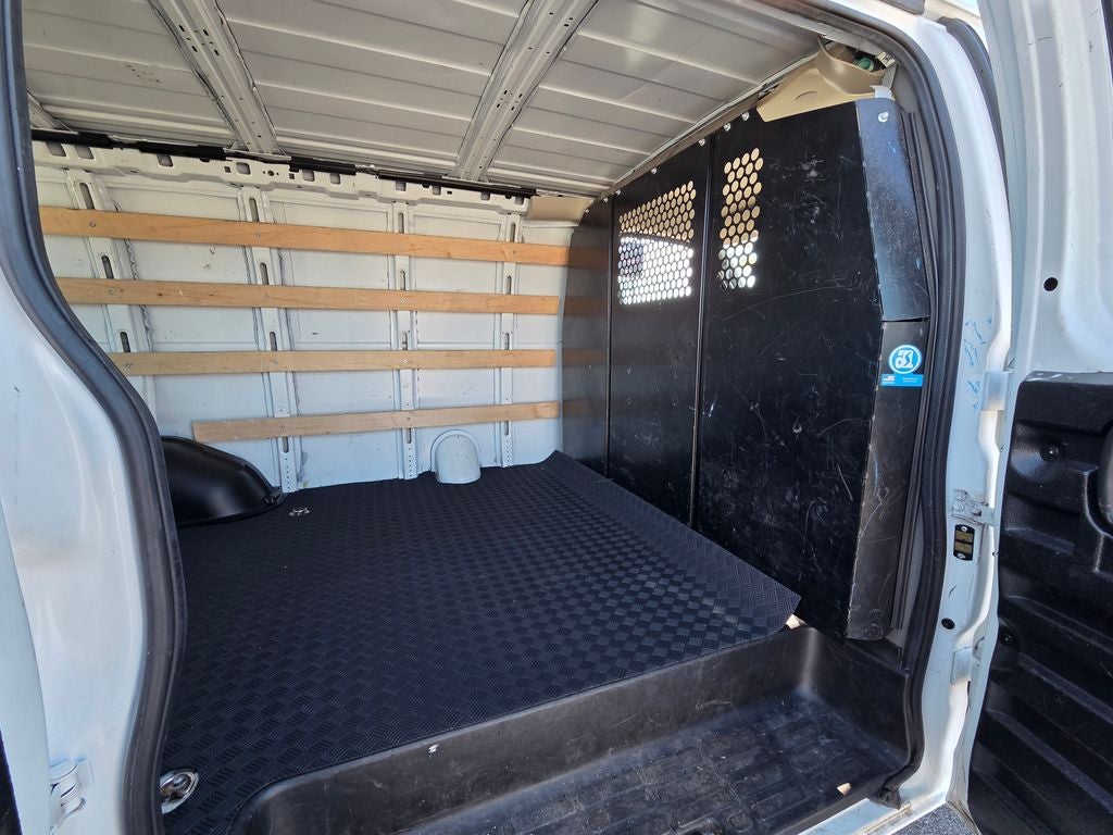 2023 GMC Savana 2500 Work Van