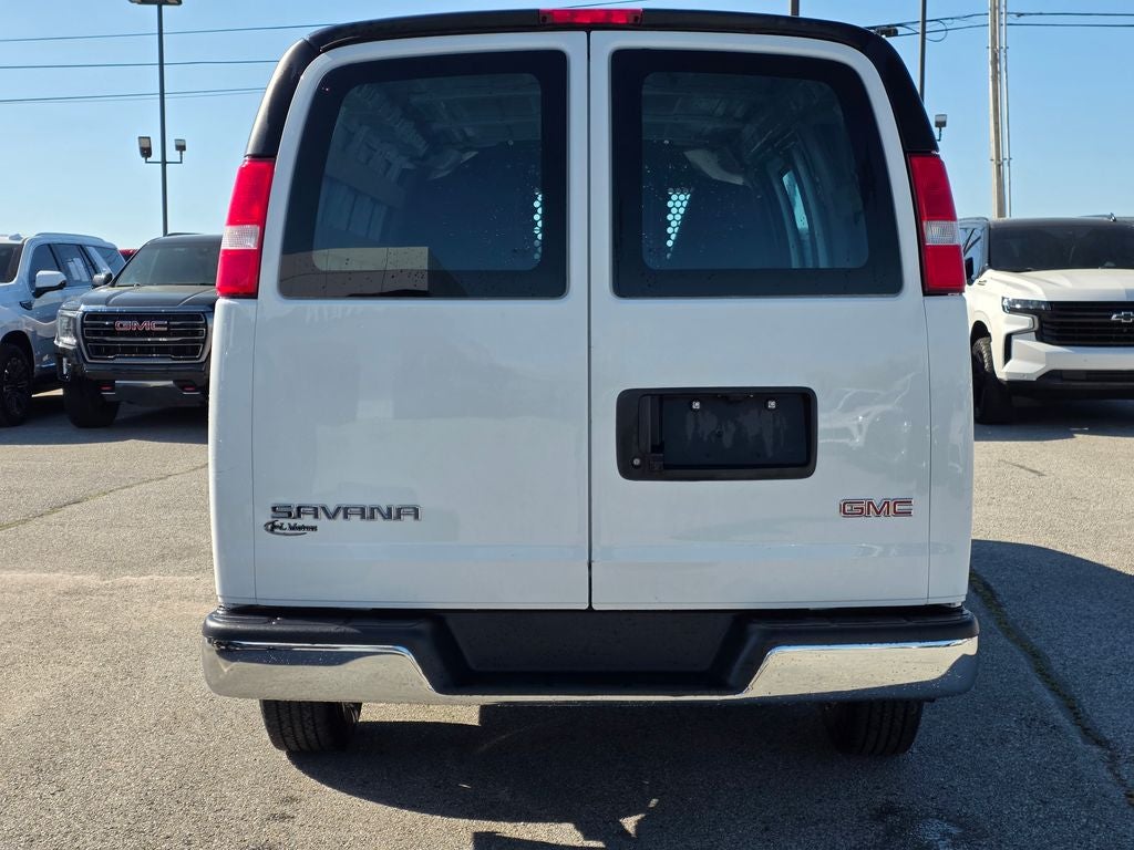 2023 GMC Savana 2500 Work Van