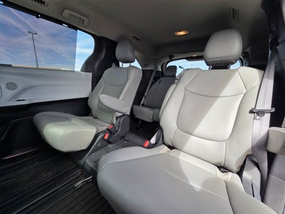 2025 Toyota Sienna XLE 8 Passenger
