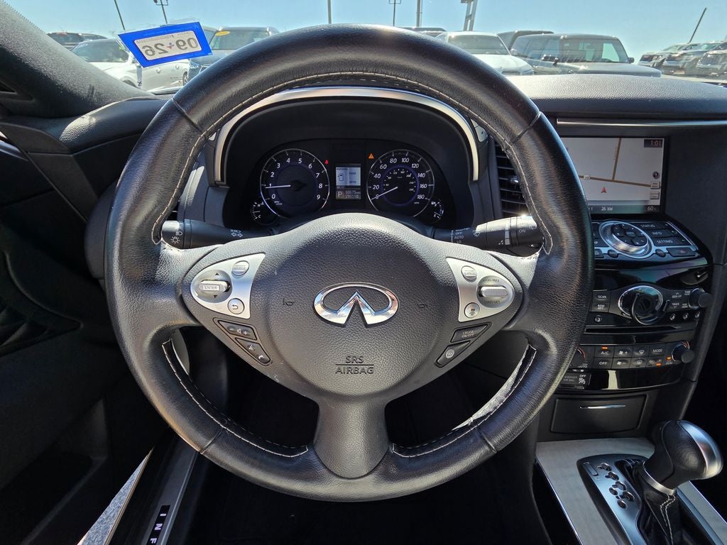 2017 INFINITI QX70 Base