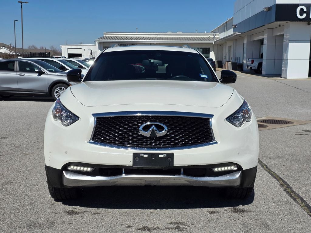 2017 INFINITI QX70 Base
