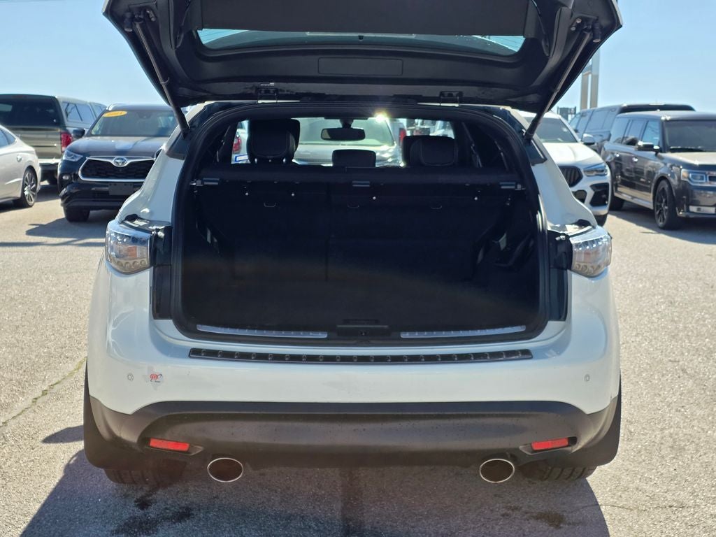 2017 INFINITI QX70 Base