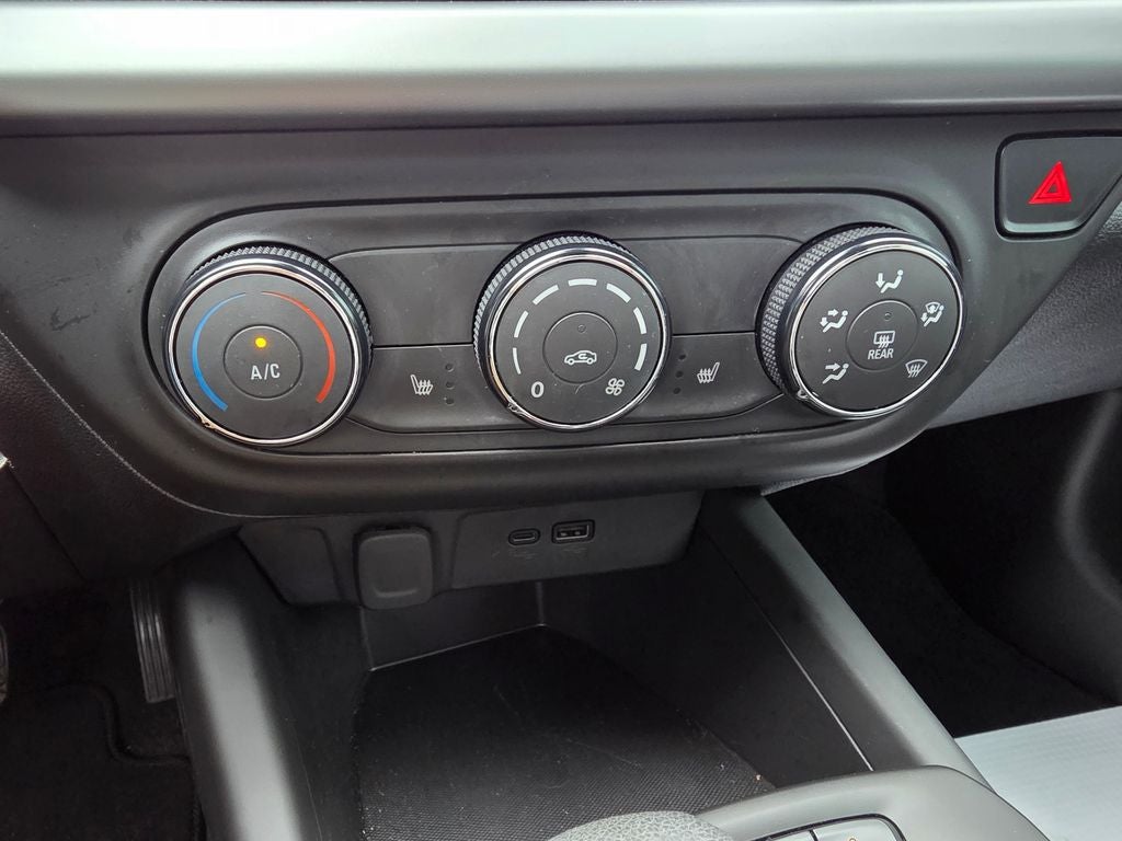 2025 Chevrolet Trax LS