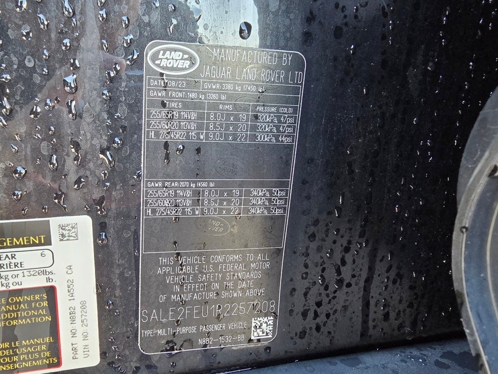 2024 Land Rover Defender 130 X-Dynamic SE