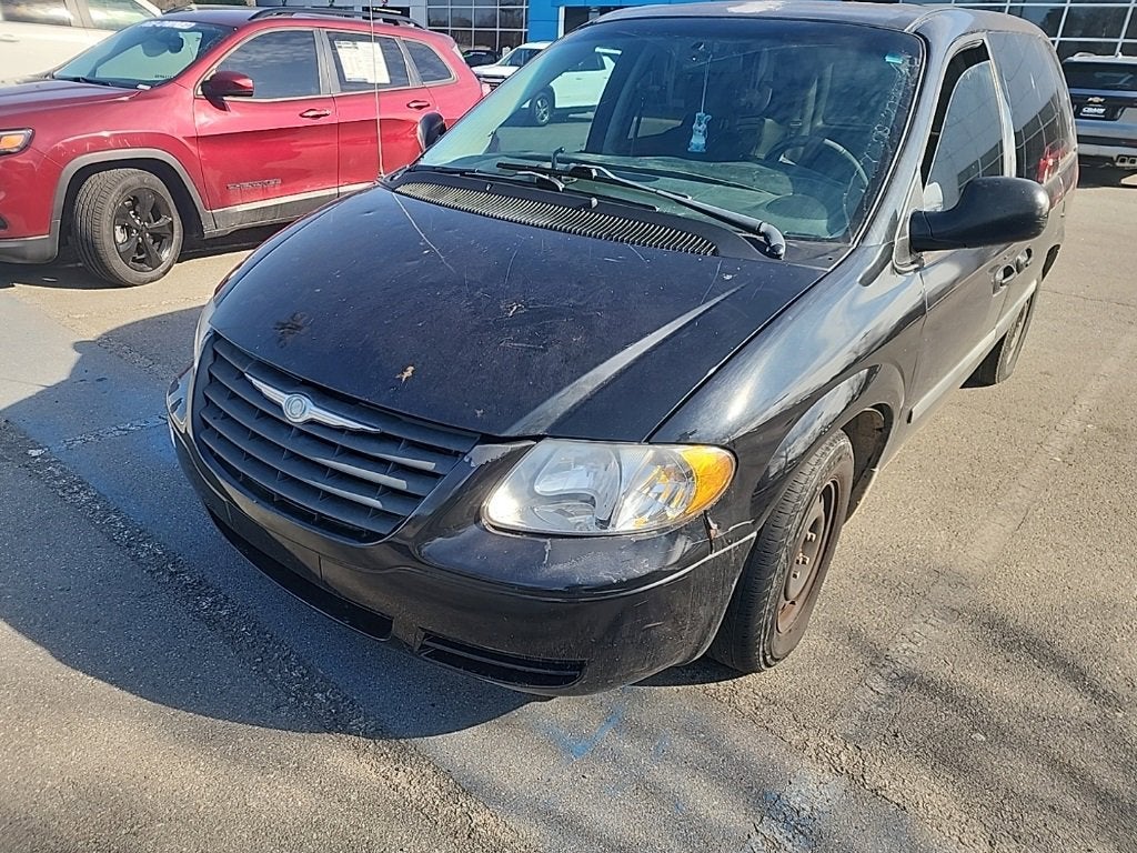 2006 Chrysler Town & Country SWB VAN BASE