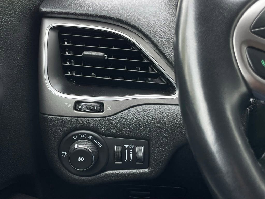 2021 Jeep Cherokee Latitude Plus