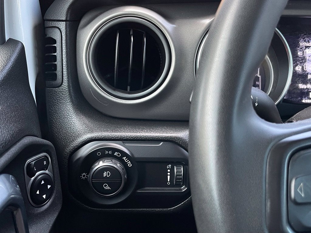 2023 Jeep Gladiator Willys