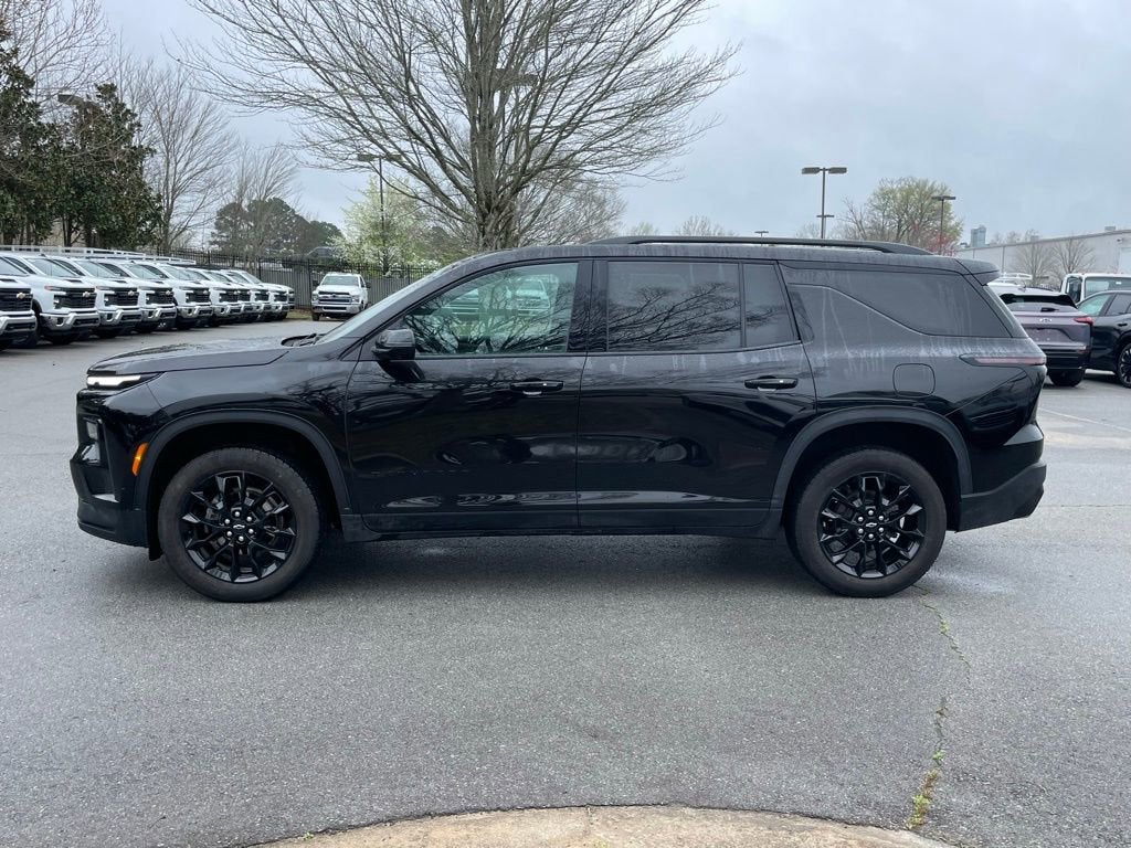 2024 Chevrolet Traverse LT