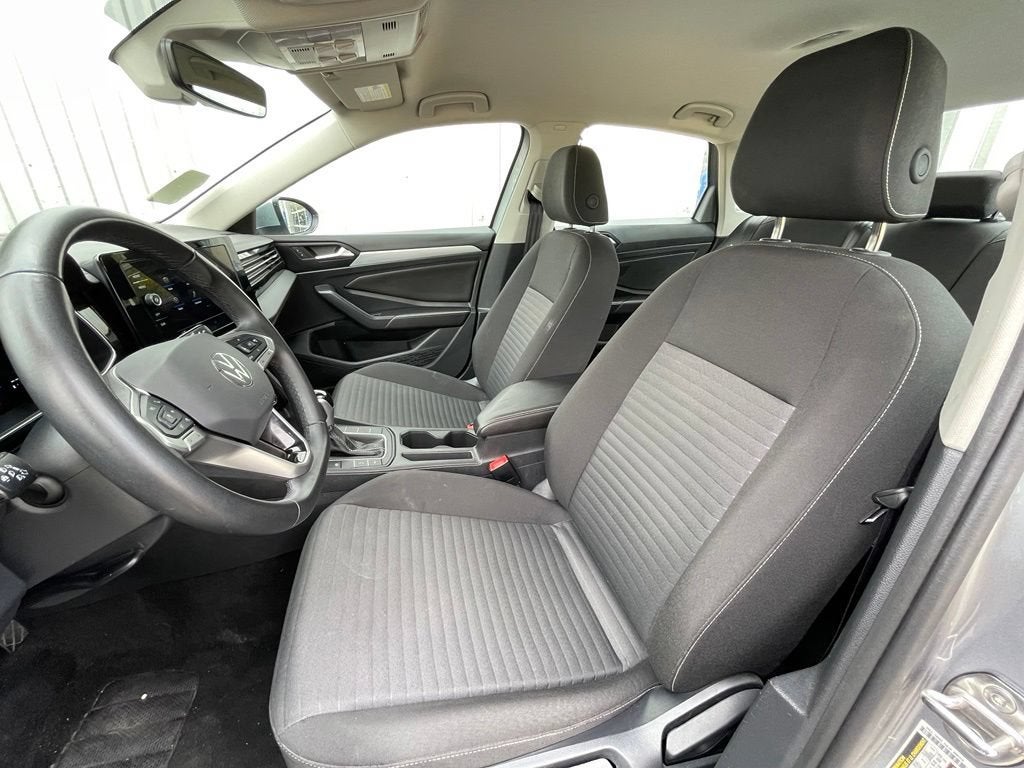 2025 Volkswagen Jetta S