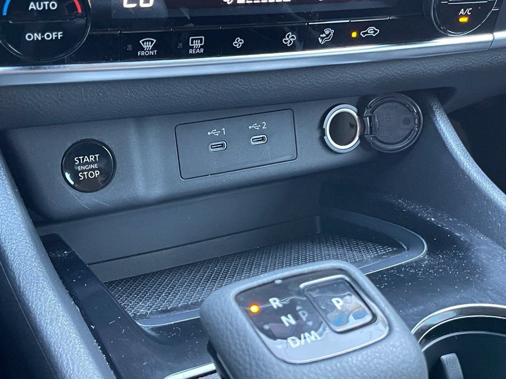 2026 Nissan ROGUE Base