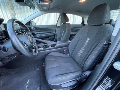 2022 Hyundai ELANTRA SEL