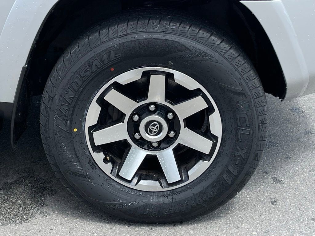 2024 Toyota 4Runner TRD Off Road