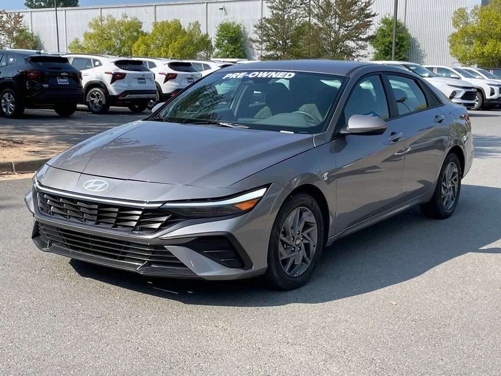 2024 Hyundai ELANTRA SEL