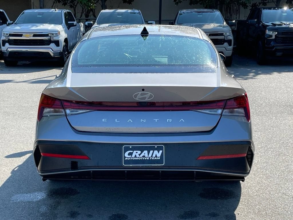 2025 Hyundai ELANTRA SEL Convenience