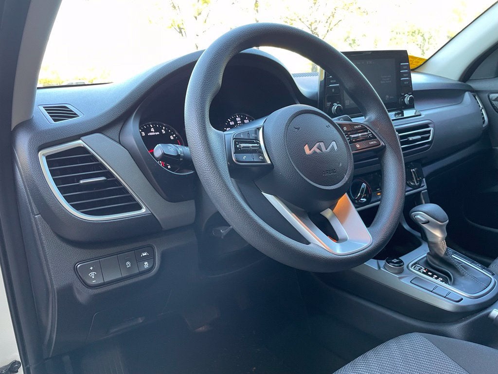 2023 Kia Seltos LX