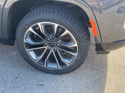 2023 Jeep Grand Wagoneer L Series III