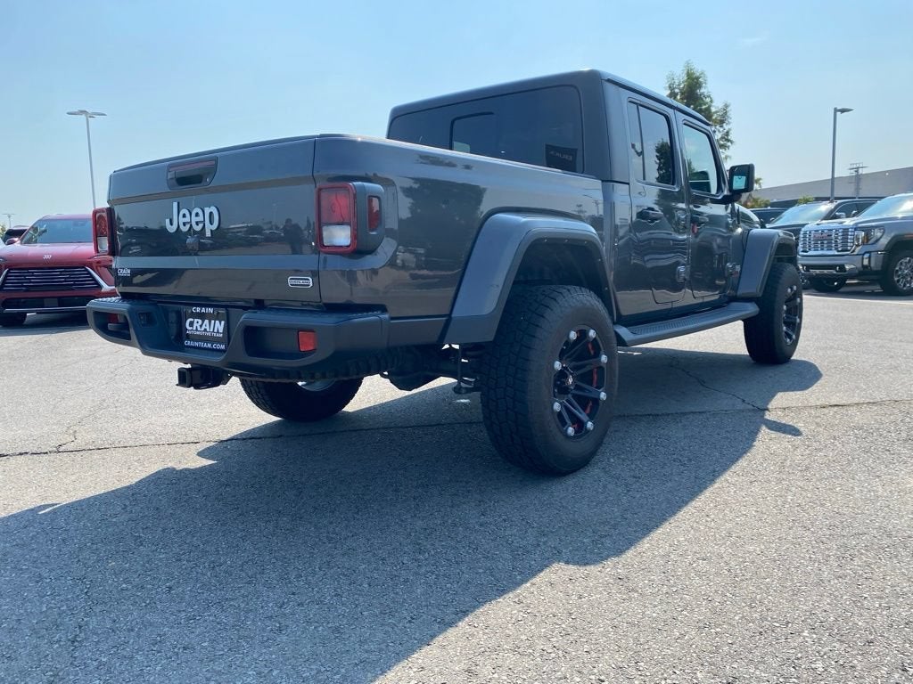 2021 Jeep Gladiator Overland
