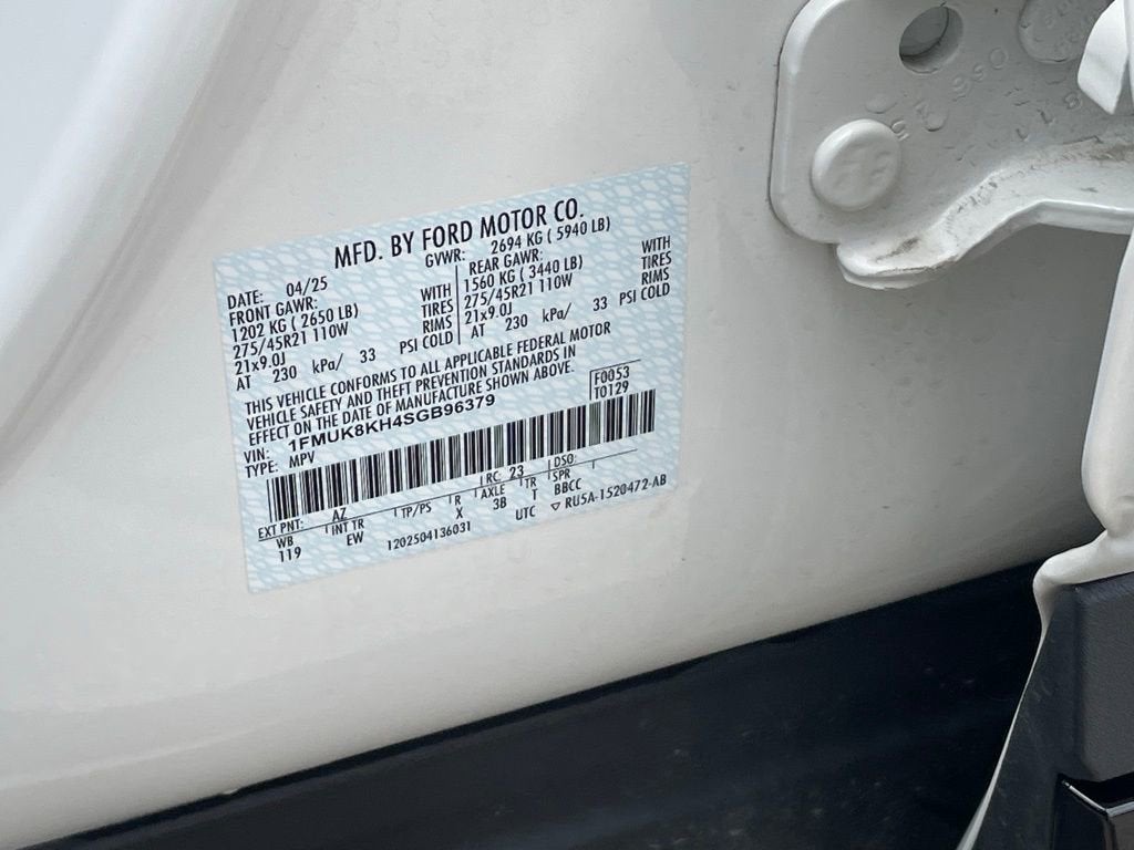 2025 Ford Explorer ST-Line