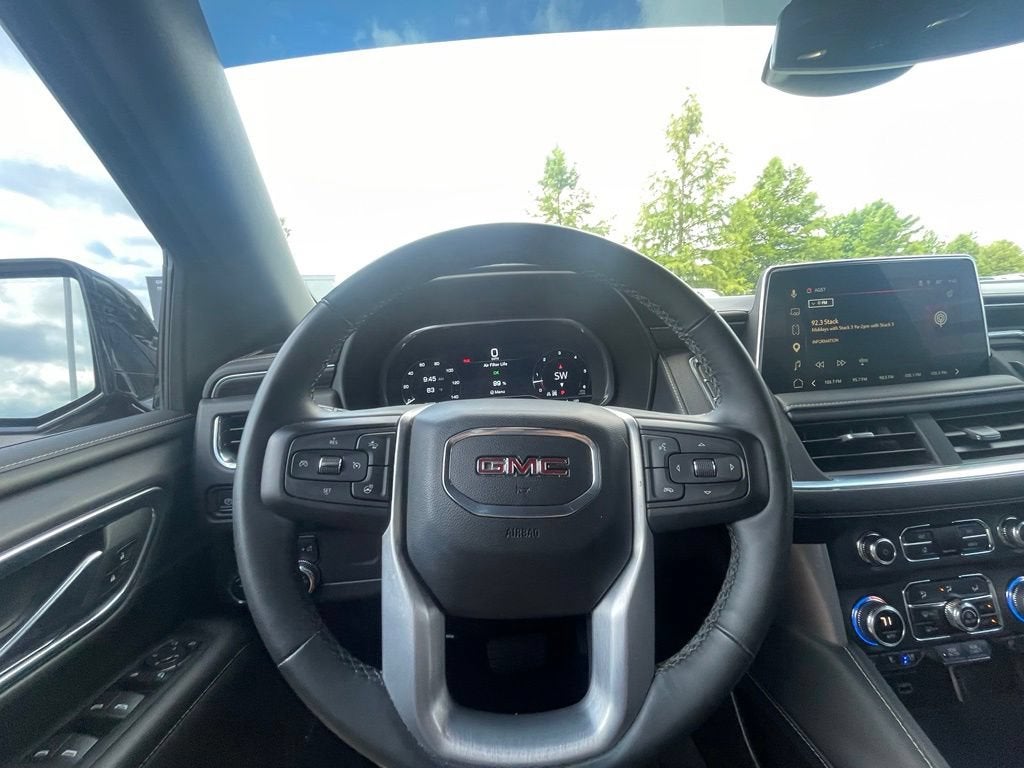 2023 GMC Yukon XL SLT