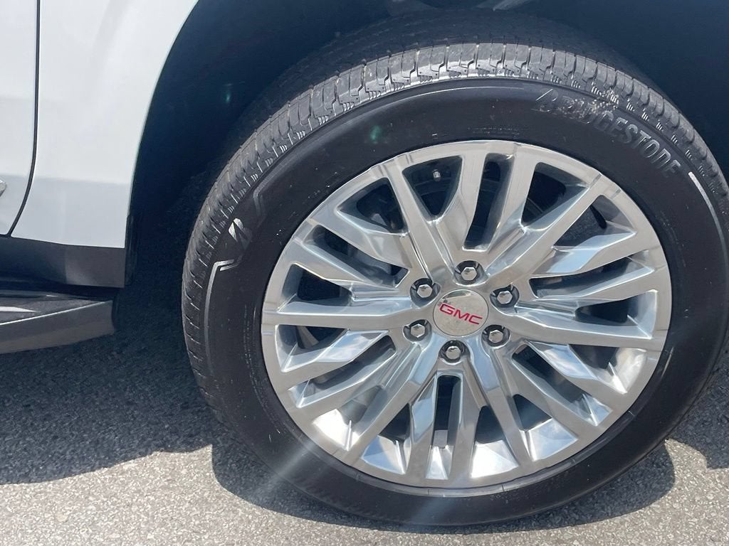 2024 GMC Yukon XL SLT