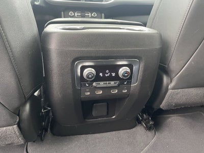 2024 GMC Yukon XL AT4