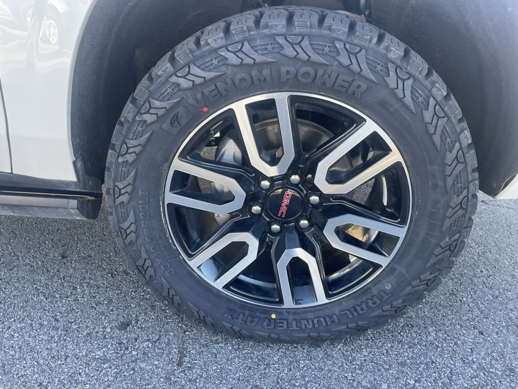 2024 GMC Yukon XL AT4