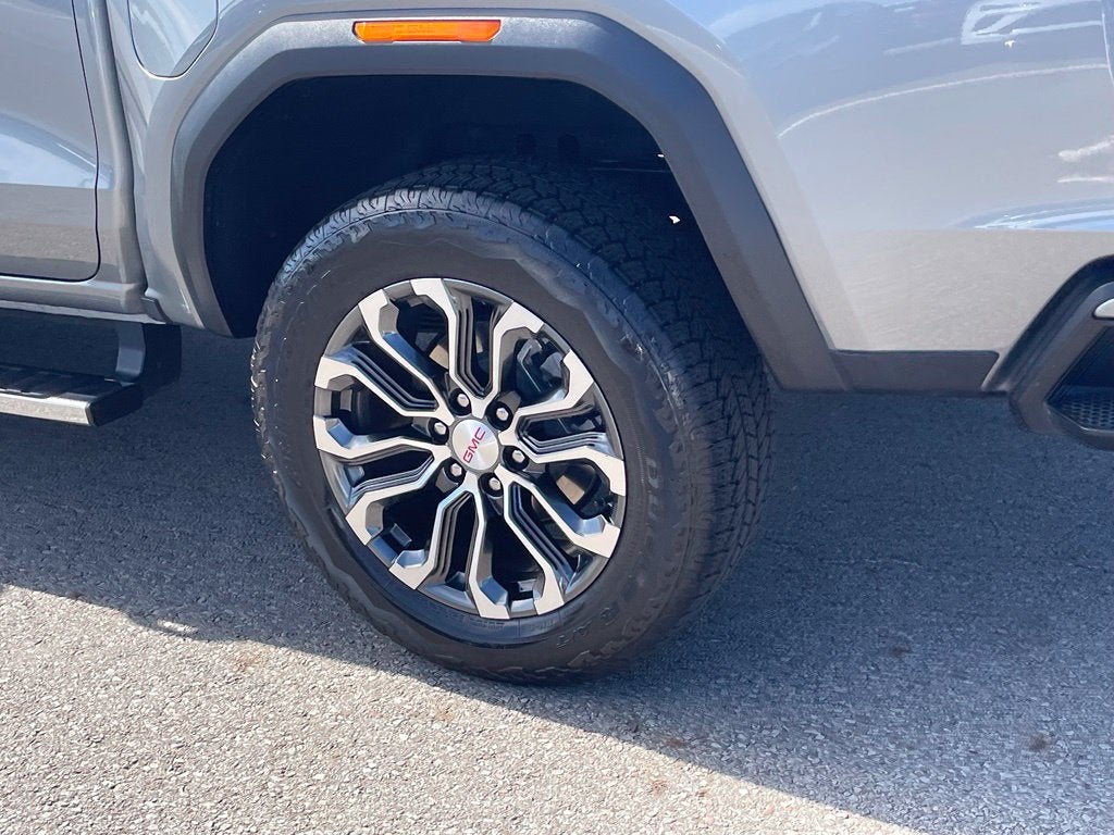 2024 GMC Canyon Denali