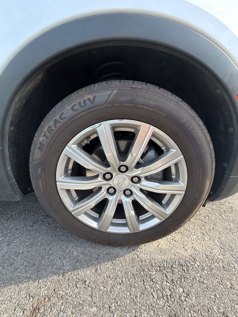 2022 Cadillac XT4 FWD Premium Luxury