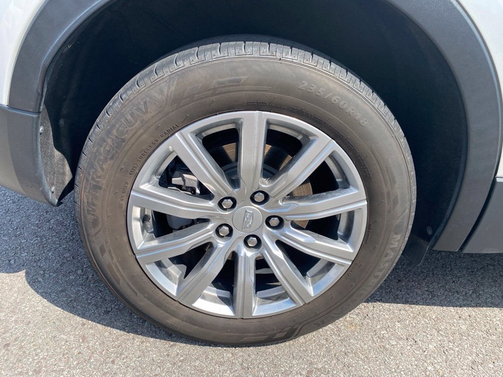 2022 Cadillac XT4 FWD Premium Luxury