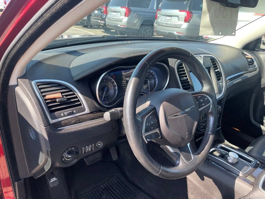 2016 Chrysler 300 Limited