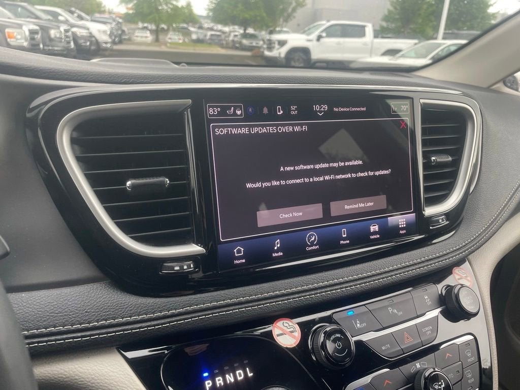 2023 Chrysler Pacifica Hybrid Touring L
