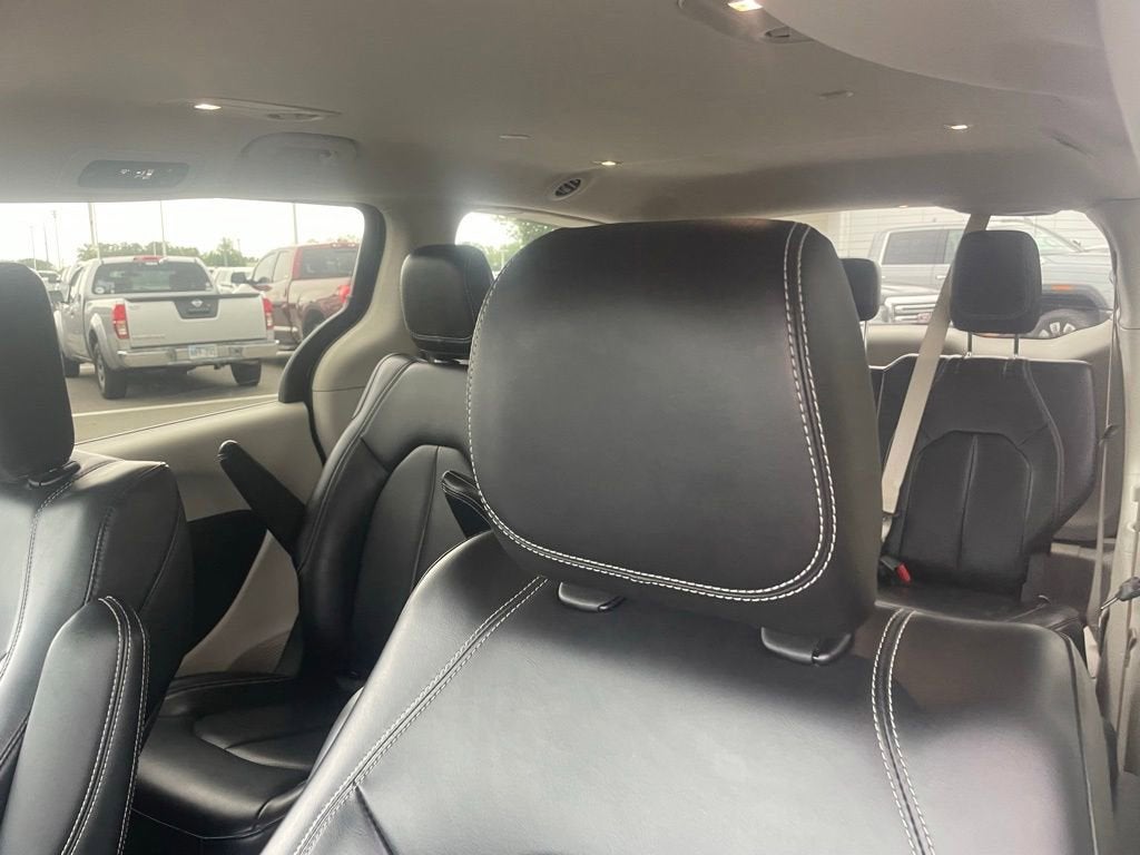 2023 Chrysler Pacifica Hybrid Touring L