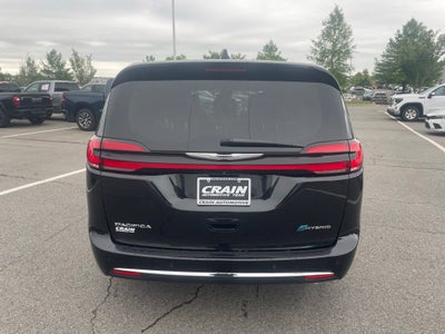 2023 Chrysler Pacifica Hybrid Touring L