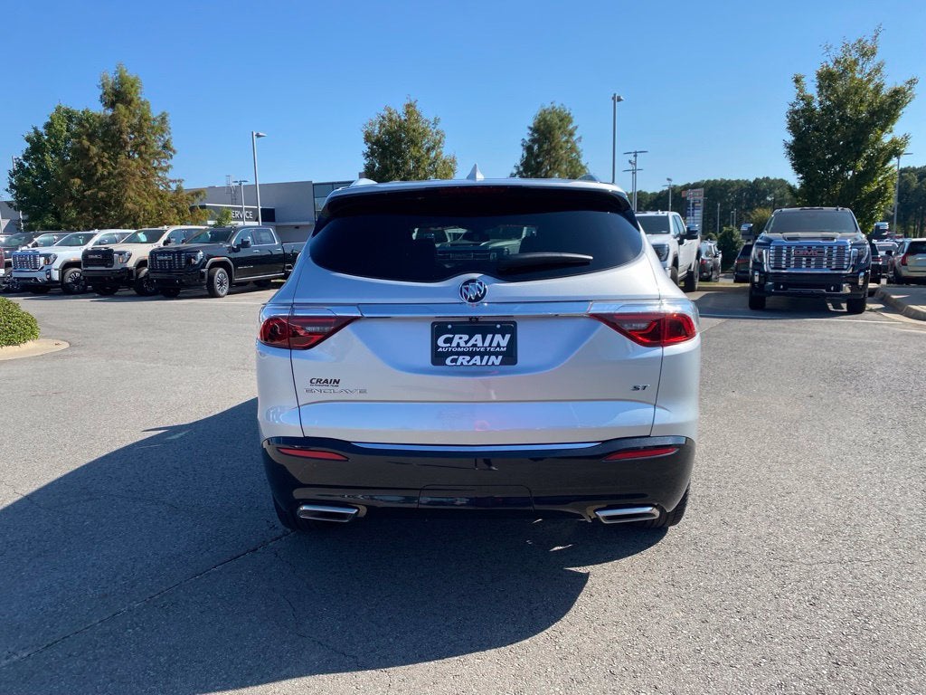 2022 Buick Enclave Essence