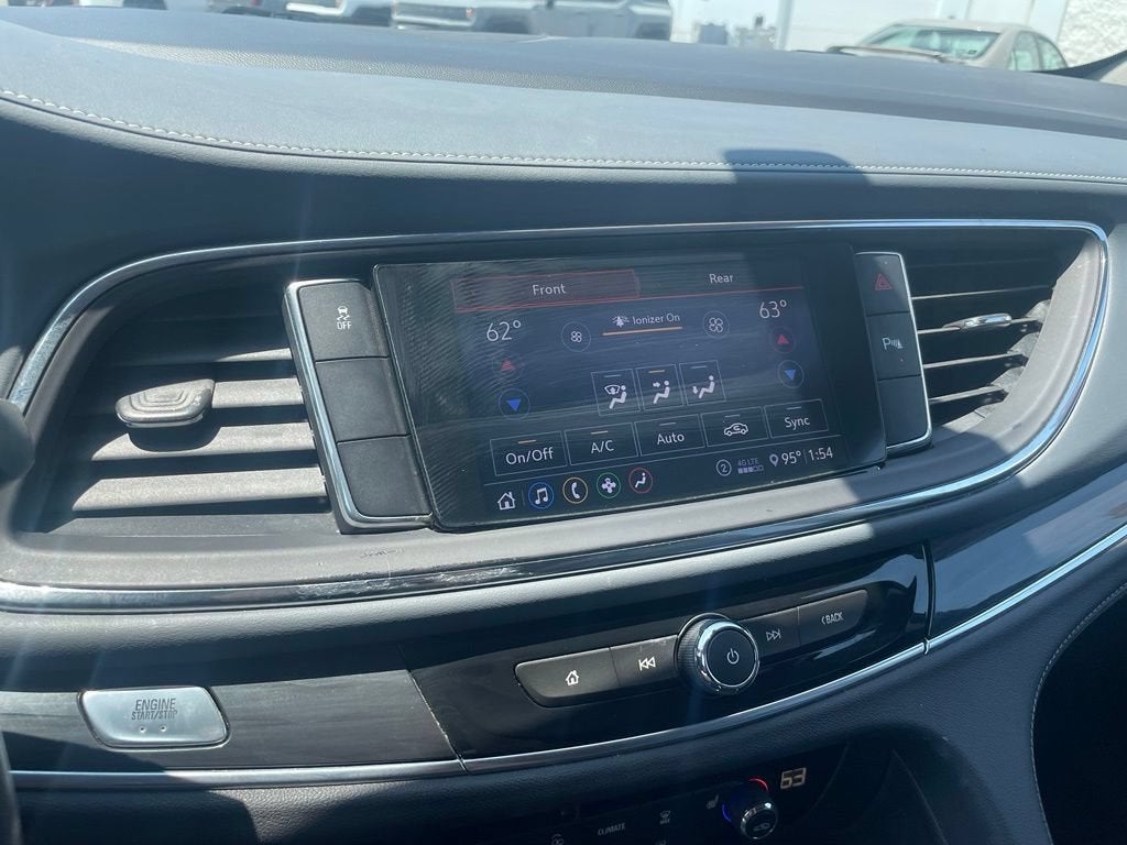 2020 Buick Enclave Essence